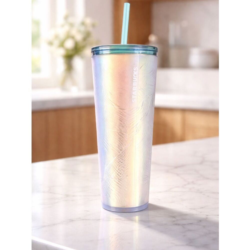 EUC - Starbucks Cold Drink Cup Green lid